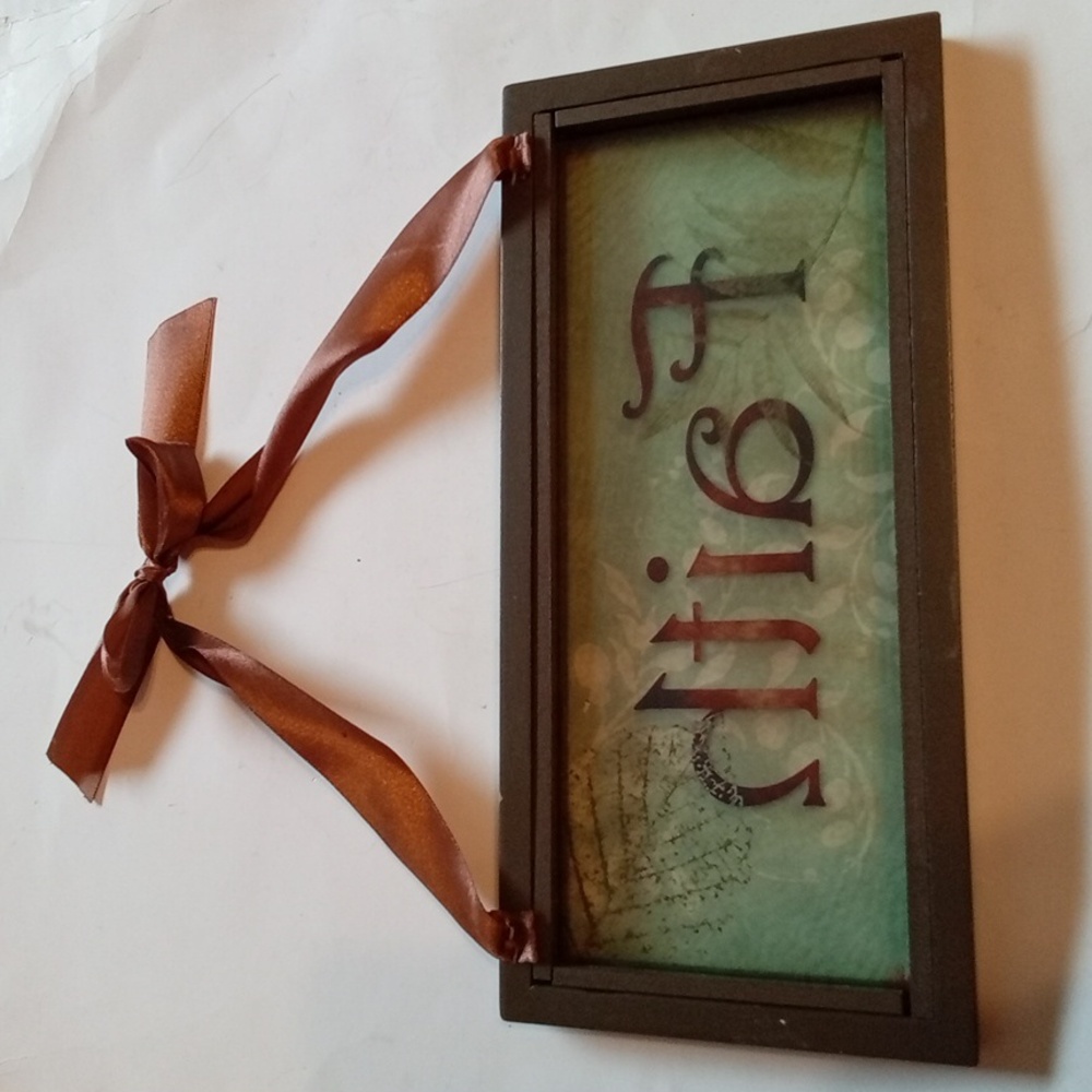 Wooden "Faith" Sign - Picture 8 of 8